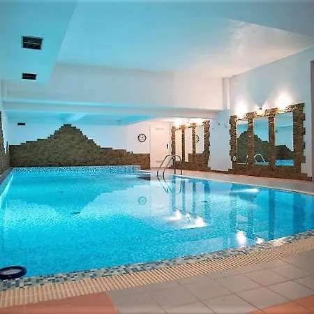 Radowid 14 W Centrum Z Basenem Lägenhet
